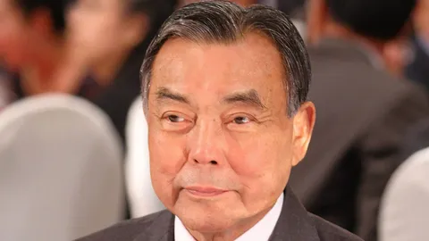 'สิงห์ชัย-ลูกหมี' ประสานเสียงเชียร์ 'ธีรเดช' นั่งประมุข สนช.