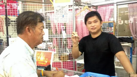 สถาปนิกเฟซโชว์ ‘เหรียญ10บ.’ปี33 ซื้อมา1แสนบาท!