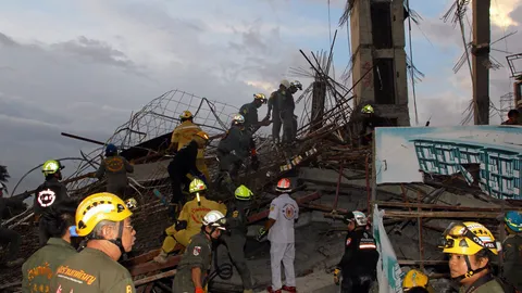 สธ.เกาะติดช่วยผู้บาดเจ็บคอนโดฯถล่ม คาดติดใต้ซากอีก 7 