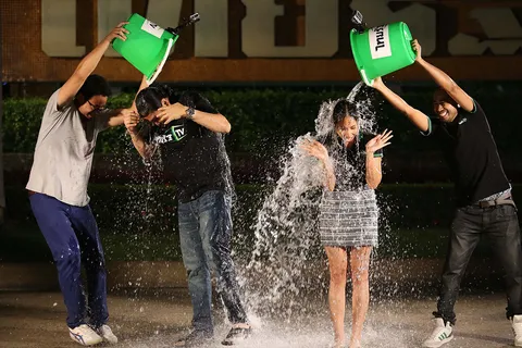 ตามคำท้า! จูเนียร์ -นิค จัด ICE Bucket ChallengeTH (ชมคลิป)