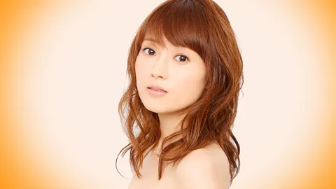 ไอดอลสาว นัตสึมิ อาเบะ ร่วมขึ้นเวที ฉลอง 10 ปี งาน Japan Festa 2014