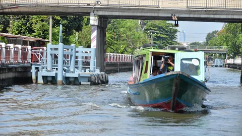 4 เดือนเดินเรือคลองภาษีฯ พบคนทิ้งขยะลงคลองเพิ่ม