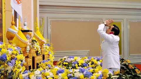 ประยุทธ์ รับพระบรมราชโองการแต่งตั้งเป็นนายกฯ คนที่ 29 แล้ว (ชมคลิป)