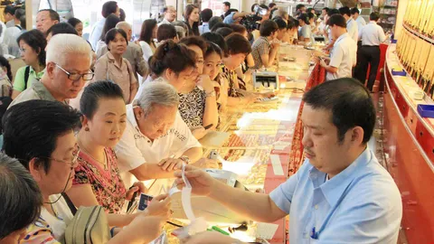 ทองไทยเปิดตลาดร่วง 50 รูปพรรณขายออก บาทละ 19,850