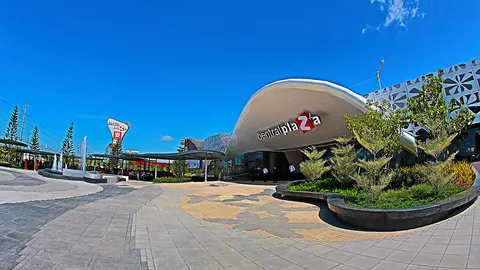 เซ็นทรัลศาลายา เปิดตัวอลังการ รังสรรค์อุโมงค์กล้วยไม้ตระการตา