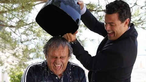 ไม่ตกเทรนด์! 'พลาตินี'รับคำท้าสาดน้ำเย็น'ไอซ์บัคเก็ต'