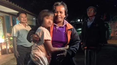 'น้องเขียว' เริงร่า-ชาวบ้านยอมให้พ่อที่ถูกว่าเป็น 'ปอบ' เข้าหมู่บ้าน 