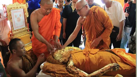 ครูบาดังเชียงใหม่ มรณภาพ 50 วัน สังขารไม่เน่าเปื่อย