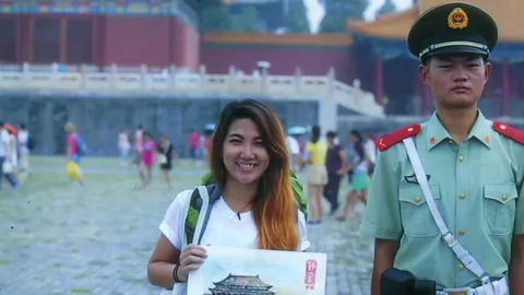 ฉายเดี่ยว