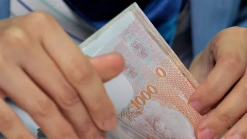 สคร.รื้อโบนัสรัฐวิสาหกิจ