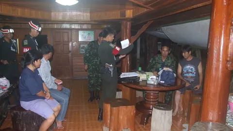 บุกก่อนหวยออก ค้นบ้านเจ้ามือใหญ่ อายัดเงินสด 1 ล.