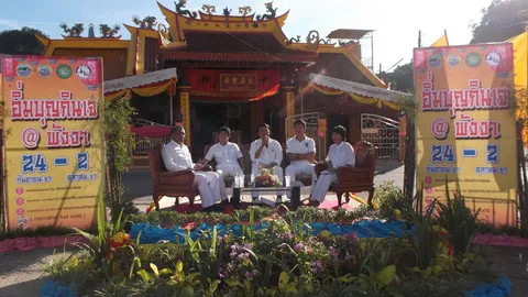 'พังงา' จัดงานถือศีลกินผักปีนี้ ยิ่งใหญ่ โชว์หุ่นโคมไฟ 'เทพเจ้าแปดเซียน'