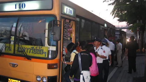 ขสมก.ปัดให้บริการไวไฟฟรี บนรถเมล์สีส้ม 1 ต.ค. แจงแค่ทดสอบ (ชมคลิป)