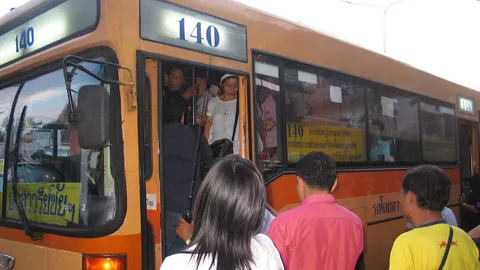 ขสมก.ยันไม่ได้ควักจ่าย ติดตั้งระบบไวไฟ บนเมล์ยูโรทู (ชมคลิป)