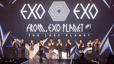 'EXO' จัดเต็ม!! เนรมิตคอนเสิร์ตยกจักรวาลมาอยู่ในเมืองไทย