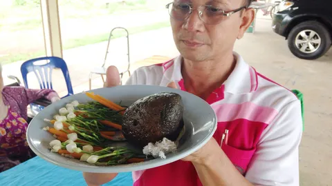 บุกพิสูจน์ 'หินพญานาค' ลอยน้ำได้-เชื่อเป็นของศักดิ์สิทธิ์  