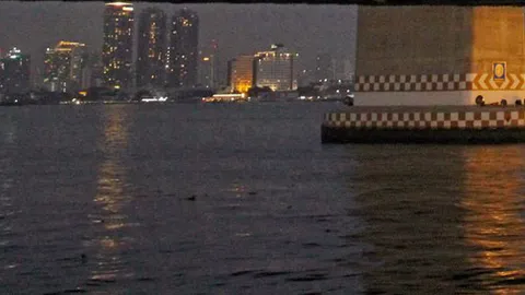 สลด! 2ชาย-หญิง ดิ่งสะพานกรุงเทพจมหายทั้งคู่ 