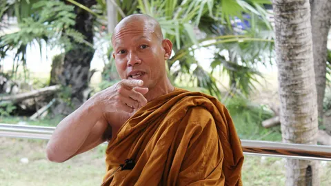 พุทธะอิสระ สงสัย นักวิชาการ ทวงสิทธิเสรีภาพคสช. ทำเพื่อใคร?