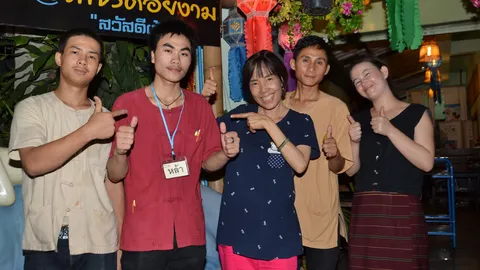 หนุ่มพม่าใจงาม เก็บกระเป๋ามีเงินเป็นล้าน!คืนเจ้าของ  