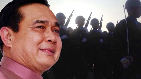 'บิ๊กตู่' ร่วมพิธีเทิดเกียรตินายพลเกษียณขนอาวุธโชว์พรึบ