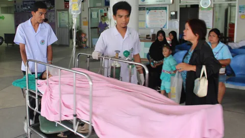 คนร้ายซุ่มยิงหนุ่มกรีดยางเบตง เจ็บสาหัส