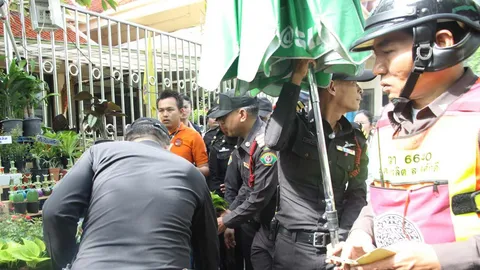 ลุยจัดระเบียบผู้ค้าหน้าวัดหัวลำโพง หลังครบกำหนดผ่อนผัน