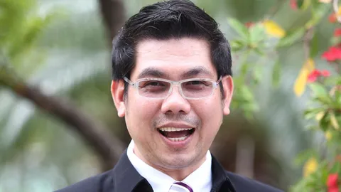 ปทุมวันฯ 'เปล่าย้ายหนี' อุเทนถวายฯ แก้เด็กตีกัน ชี้ที่เดิมคับแคบ