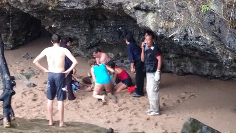 เรือล่มกลางทะเลกระบี่ นักท่องเที่ยวต่างชาติดับ 2