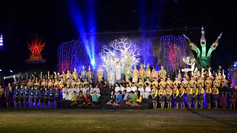 หนองคายรับนักท่องเที่ยวชม 'บั้งไฟพญานาค' คาดเงินสะพัดร้อยล้าน บ.