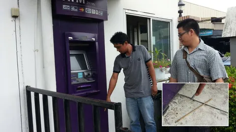 อึ้ง! หนุ่มโรงงานกดเอทีเอ็ม ได้ไม้เสียบลูกชิ้น