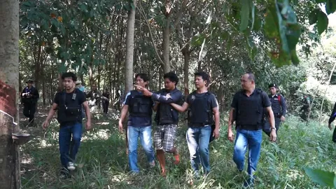 ทำแผนพ่อค้าลูกชิ้น ข่มขืนเด็ก ป.5 ชาวบ้านรุมตึ้บระบายแค้น