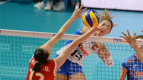 'สาวจีน' ฟอร์มดุ ! โค่น 'เจ้าภาพ' ฉลุยชน 'สหรัฐ' รอบชิงลูกยางโลก