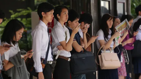 สถิติเผยปี 57 คนไทยมีพีซีใช้เพิ่มขึ้น กทม.ครองแชมป์ใช้เน็ต-มือถือ 