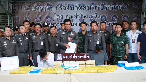 รวบ 3 หนุ่มรับส่งยานักโทษเรือนจำ ยึดของกลางกว่า 3 แสนเม็ด