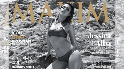  'เจสสิก้า อัลบา' สลัดผ้านุ่งบิกินีขึ้นปก Maxim เกาหลี