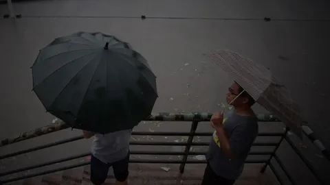 'นราฯ' ฝนตก 4 วัน แจ้งเตือนประชาชนเตรียมรับมือน้ำท่วม