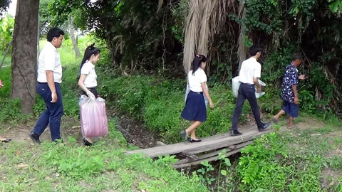 คิดดีทำดี นร.เทคนิค รวมกลุ่มช่วยคนแก่-ผู้พิการ