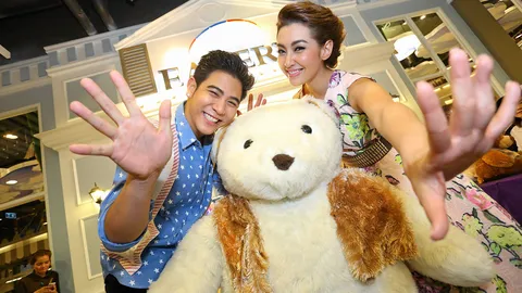 'เบลล่า'ควง'พอร์ช'นำขบวนพาเหรด ฉลองเปิดตัว"เพลินนารี่"!!