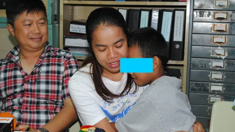 เจอแล้ว‘น้องเวฟ’หายจากชลบุรี-ยืนร้องไห้อยู่ที่บางกอกน้อย