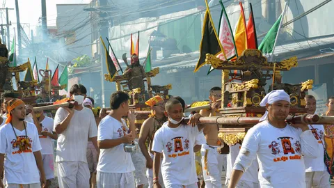 'กินเจ' รอบสอง 'ภูเก็ต' เงียบเหงา 'ม้าทรง' ขอจัดหนักโชว์ของดี