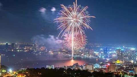 พลุนานาชาติพัทยาความสุขส่งท้ายปี