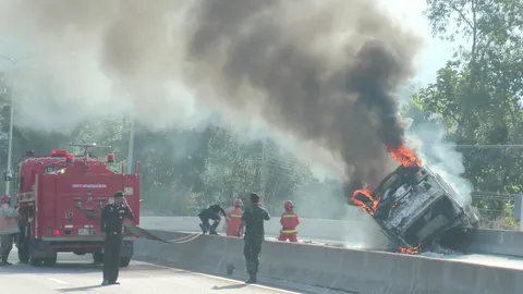 พ่วงเบรกค้างแหกโค้งร้อยศพ-ไฟท่วม คนขับรอดหวุดหวิด