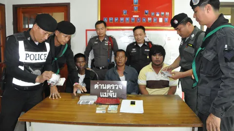 รวบ‘รองสวป.’ฉี่ม่วง!ขับฟอร์จูนเนอร์ ขนแบงก์ปลอมส่งชายแดน 