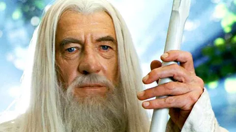 แพงลิ่ว! ประมูล ‘ไม้เท้าเวทมนตร์’ หนัง ลอร์ด ออฟ เดอะ ริงส์ กว่า 12 ล้าน (ชมคลิป)