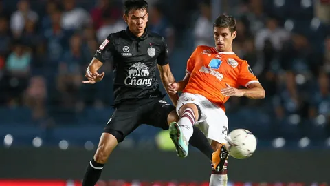 'ปราสาท'เถลิงแชมป์ 3 สมัย! โค่น'ตำรวจ' 2-1,'ฉลาม'เศร้าเจ๊า'ทีโอที' 1-1