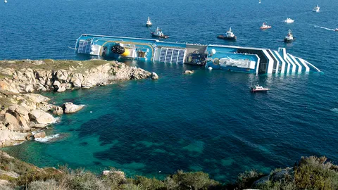 พบแล้ว! ศพสุดท้ายเหตุเรือสำราญ 'คอสตา คอนคอร์เดีย' ล่ม