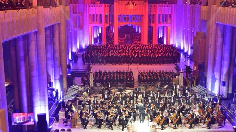 คณะ'สวนพลู คอรัส'ตัวแทนไทยร่วมฉลอง'100ปี สงครามโลกครั้งที่1'