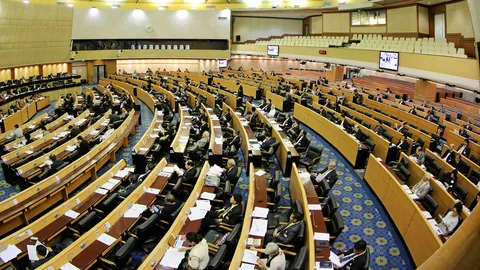 สปช.รับทราบ 'เจี๊ยบ พิสุทธิ์' ร็อคเกอร์ดัง นั่ง กมธ.สื่อสาร