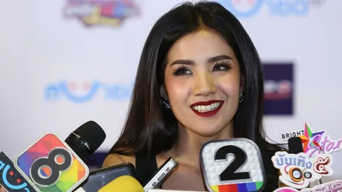 ‘ใบเตย’ เมินคนเมาท์ใส่ชุดผ้าห่ม ปัดลงรูปจูบหมาหวังโชว์หน้าอก