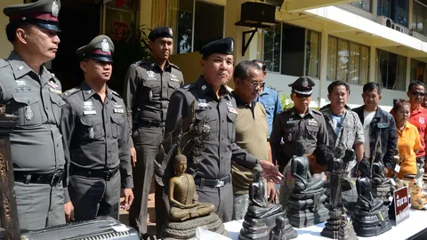 จับผีพนัน ย้อนลักพระโบราณบ้านเสี่ย อ้างส่งลูกเรียน